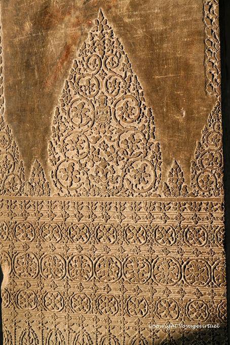 Finura dos fundamentos de um mural esculpida, Angkor Wat, Angkor, Camboja