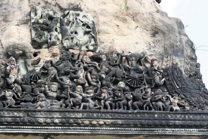 Fragmento de uma cena de luta frenética, Angkor Wat, Angkor, Camboja