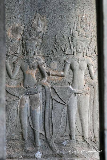 Apsaras de torque em baixo relevo, Angkor Wat, Angkor, Camboja