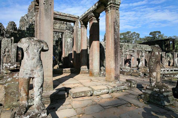 Estátuas ao ar livre Bayon, Angkor Thom, Angkor, Camboja
