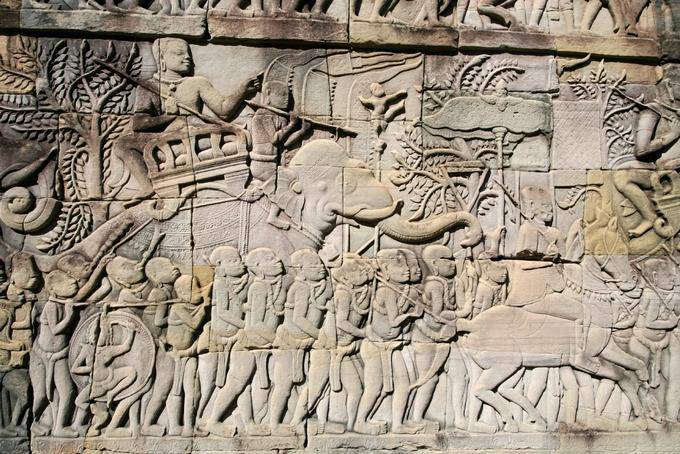 Khmer exército em marcha Bayon Angkor Thom, Angkor, Camboja