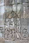 Oferecendo alívio galeria Bayon Angkor Thom, Camboja.