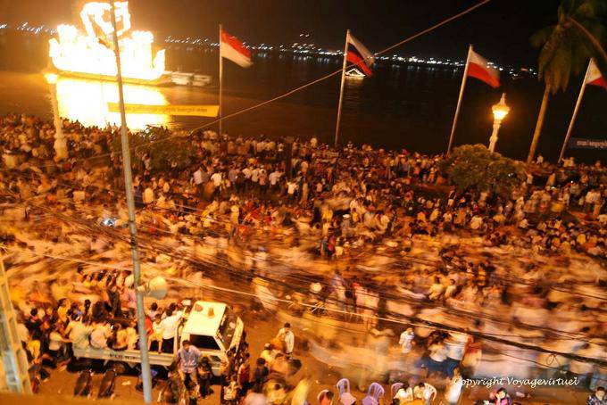 Stampede durante Bon Om Touk Phnom Penh - Camboja