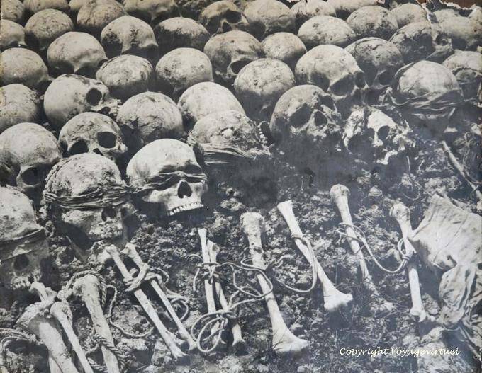 Crânios com os olhos vendados, Tuol Sleng, em Phnom Penh - Camboja