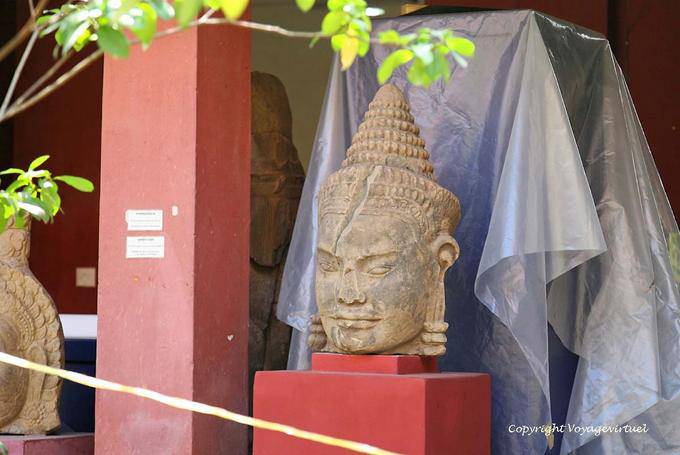 Cabeça de pedra Vintage Khmer Museum Phnom Penh - Camboja