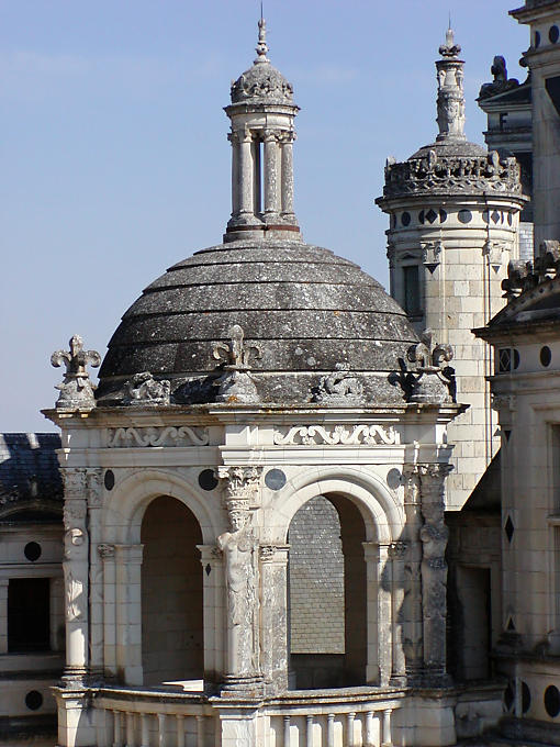 Turret com cariátides, Chambord, França.