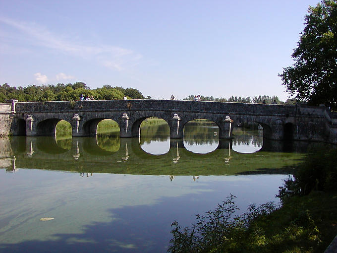 A ponte de Chambord, França.