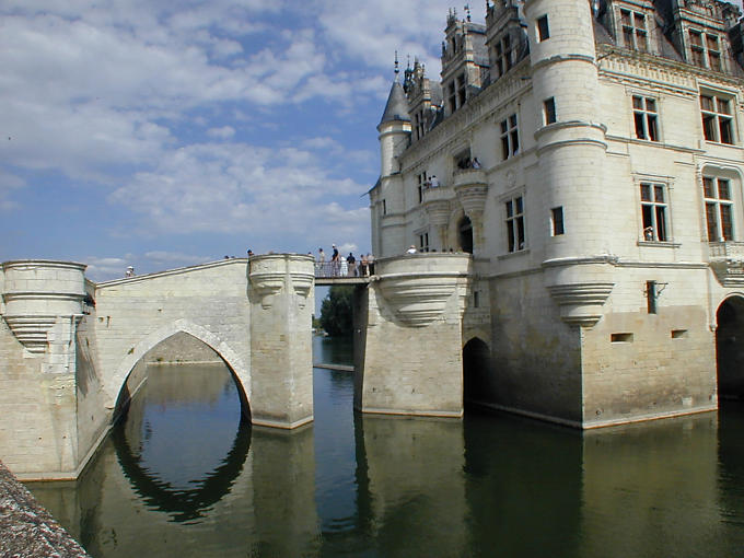 Entrada do castelo de Chenonceau, França.
