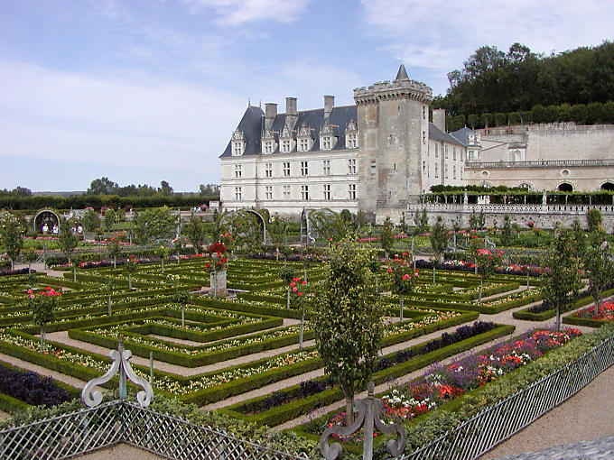 Joachim Carvallo projetou o jardim, Château de Villandry, França.