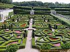 Panorama Belvedere no jardim ornamental, vista a partir do primeiro quarto, Château de Villandry, França.