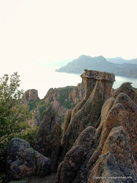 Formações rochosas de granito, angras de Piana, Corsica