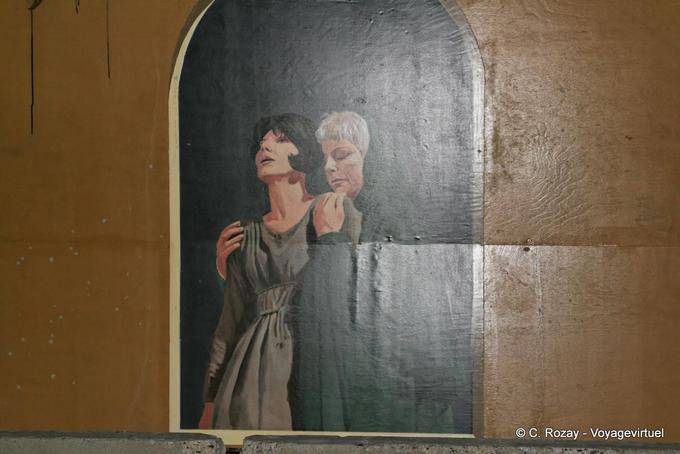Parede pintada que descreve uma cena no teatro, Avignon, Provença, França