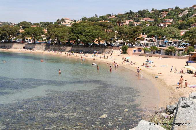 Primeiros banhos no Mediterrâneo na Primavera, Provença, França