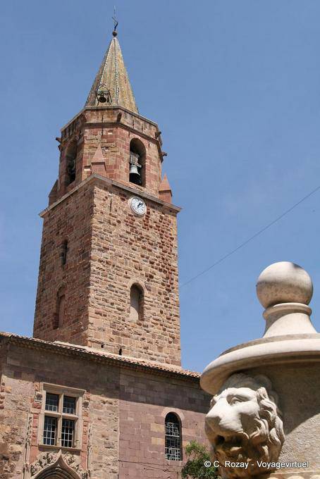 Fréjus, fonte e torre sineira Episcopal Grupo, Provença, França