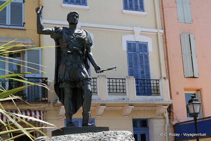 Fréjus estátua de Júlio César, Provença, França