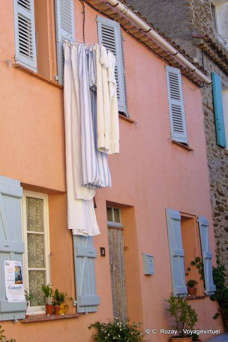 Ramatuelle, roupa de cama suspensa, Provença, França