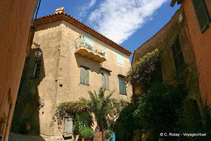 Ramatuelle, única casa de varanda, Provença, França