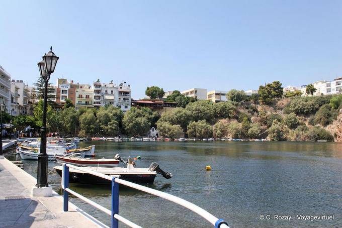 Agios Nikolaos, no Lago Voulismeni ou bacia Artemis - Creta, Grécia