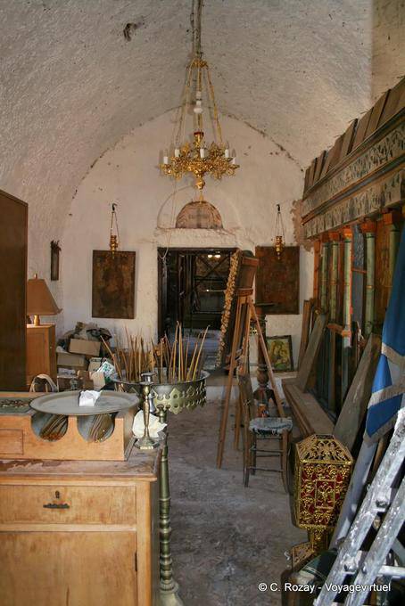 Anopoli Aradena dentro da capela - Creta, Grécia