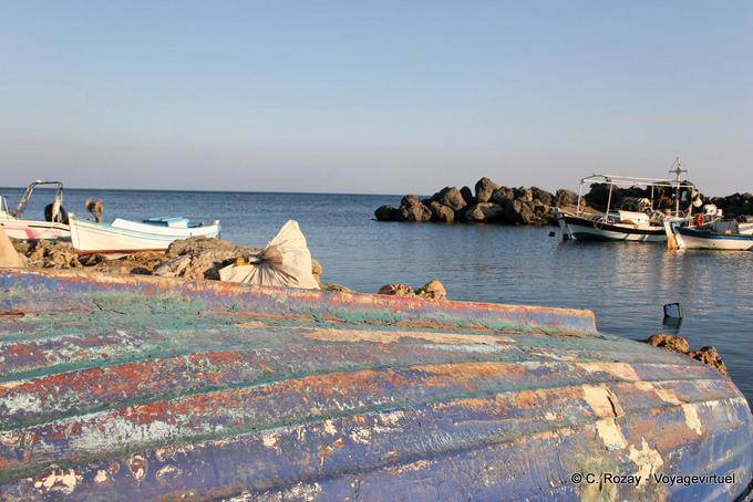 Cores porto de barco Fragokastello - Creta, Grécia