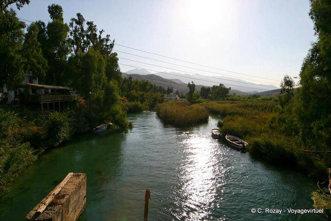 Pequeno rio para pescar, Georgioupoli - Creta, Grécia