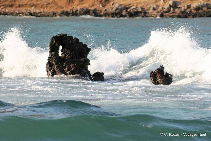 Efeito de onda em rocha vulcânica, Georgioupoli - Creta, Grécia