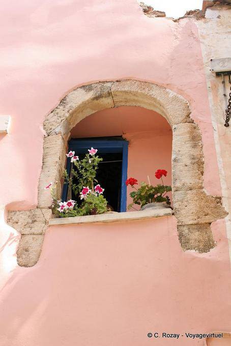 Gerânio no indicador Hania (Chania) - Creta, Grécia