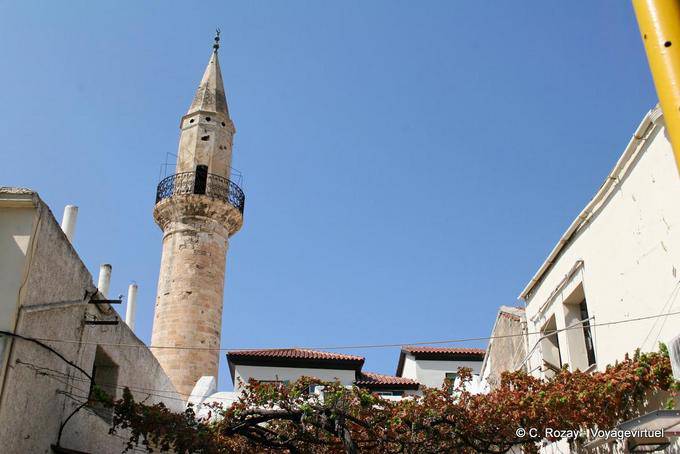 Minarete afiada como um lápis, Chania - Creta, Grécia