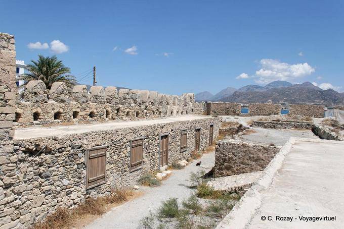 Bastião Venetian de Kales proteção fortaleza porto de Ierapetra - Creta, Grécia
