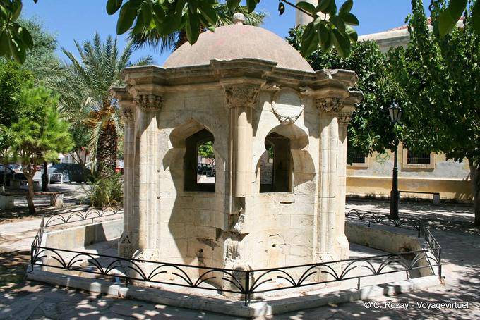 O período Krini muçulmano Fountain Otomano, Ierapetra - Creta, Grécia