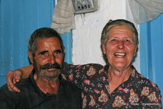 Lassithi, simpático casal Tzermiado - Creta, Grécia