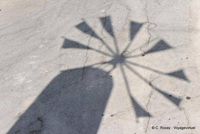 Windmill Sombra, Homo sapiens museu, Hersonissos - Creta, Grécia