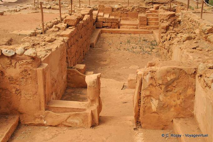 O Palácio de Malia descoberto em 1915 por Joseph Hazzidakis, um cretense - Creta, Grécia
