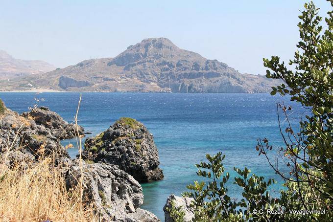 A colina no curso depois Myrthios Plakias - Creta, Grécia