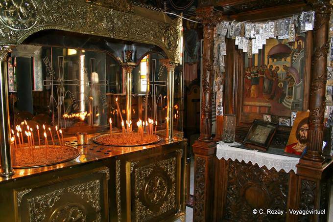 Rethymnon, no interior da Catedral da Apresentação da Virgem no Templo - Creta, Grécia