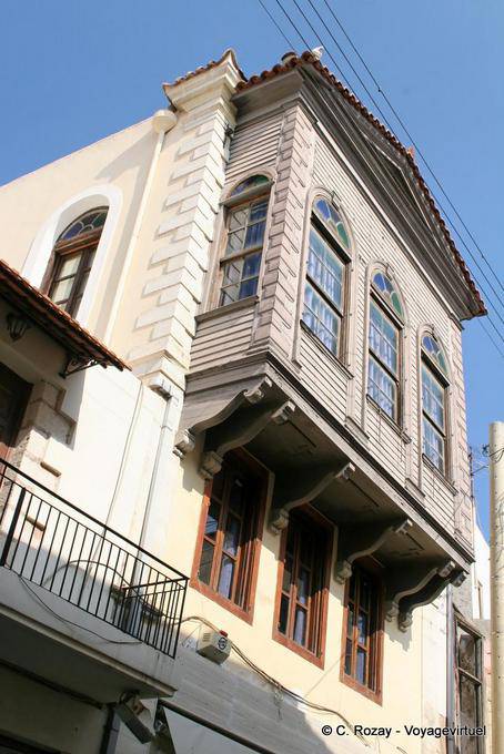 Rethymnon, fachada casa otomana com corbelled - Creta, Grécia