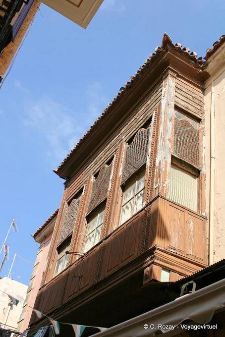Rethymnon, treliça de madeira avançado em casa original Otomano - Creta, Grécia