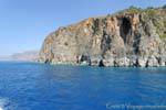 Agia Roumeli-penhascos e cavernas, Creta.