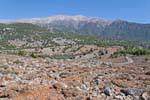 Anopoli, paisagem montanhosa para as gargantas Aradena, Creta.