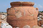 Desenhos decorativos em cordas relevo em uma pithos, Palácio de Malia, Creta.