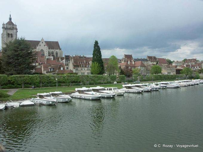 Marina, Dole - França