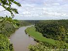 Com vista para o vale do Rio Chavon Altos de Chavon, Rep. Dominicana.