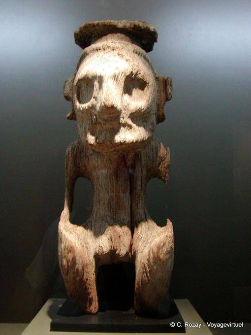 Cemi de Cohoba (cerâmica Madera Guayacan), Museo Arqueológico Altos de Chavon, Rep. Dominicana