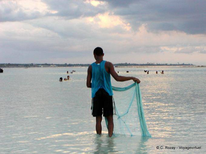 Redes de pescadores para Calle Bahia San Andres, Boca Chica, Rep. Dominicana