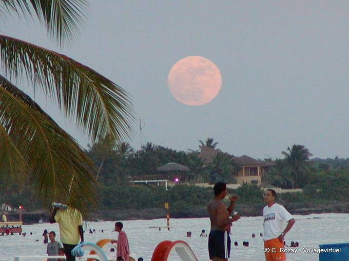 Rendezvous com a lua, Boca Chica, Rep. Dominicana