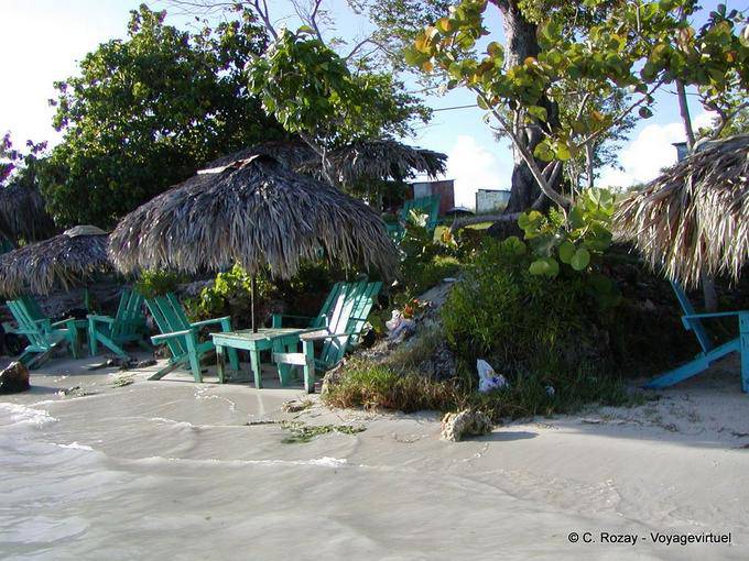 Bar pés na água, Boca Chica, Rep. Dominicana