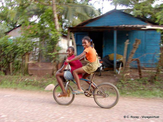 Uma bicicleta na República Dominicana, Rep. Dominicana