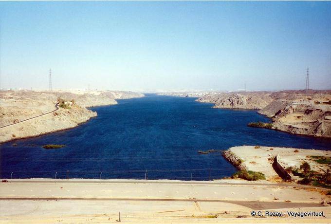 Abaixo da Al Sad Al Aali, High Dam, Assuão - Egipto