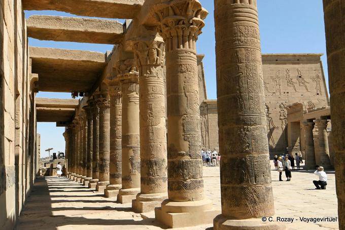 Oeste pórtico de colunas, Templo de Philae - Egipto