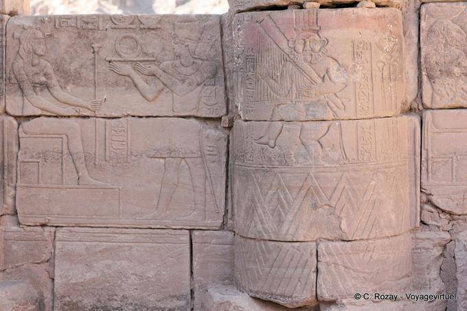 Detalhe de relevos, templo de Hathor Philae - Egipto